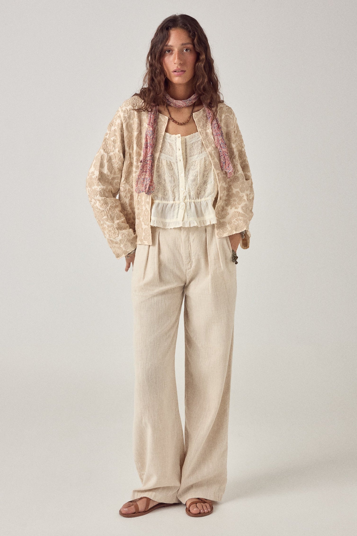 MAISON HOTEL Giacca donna Akash ricamata cropped ivory 