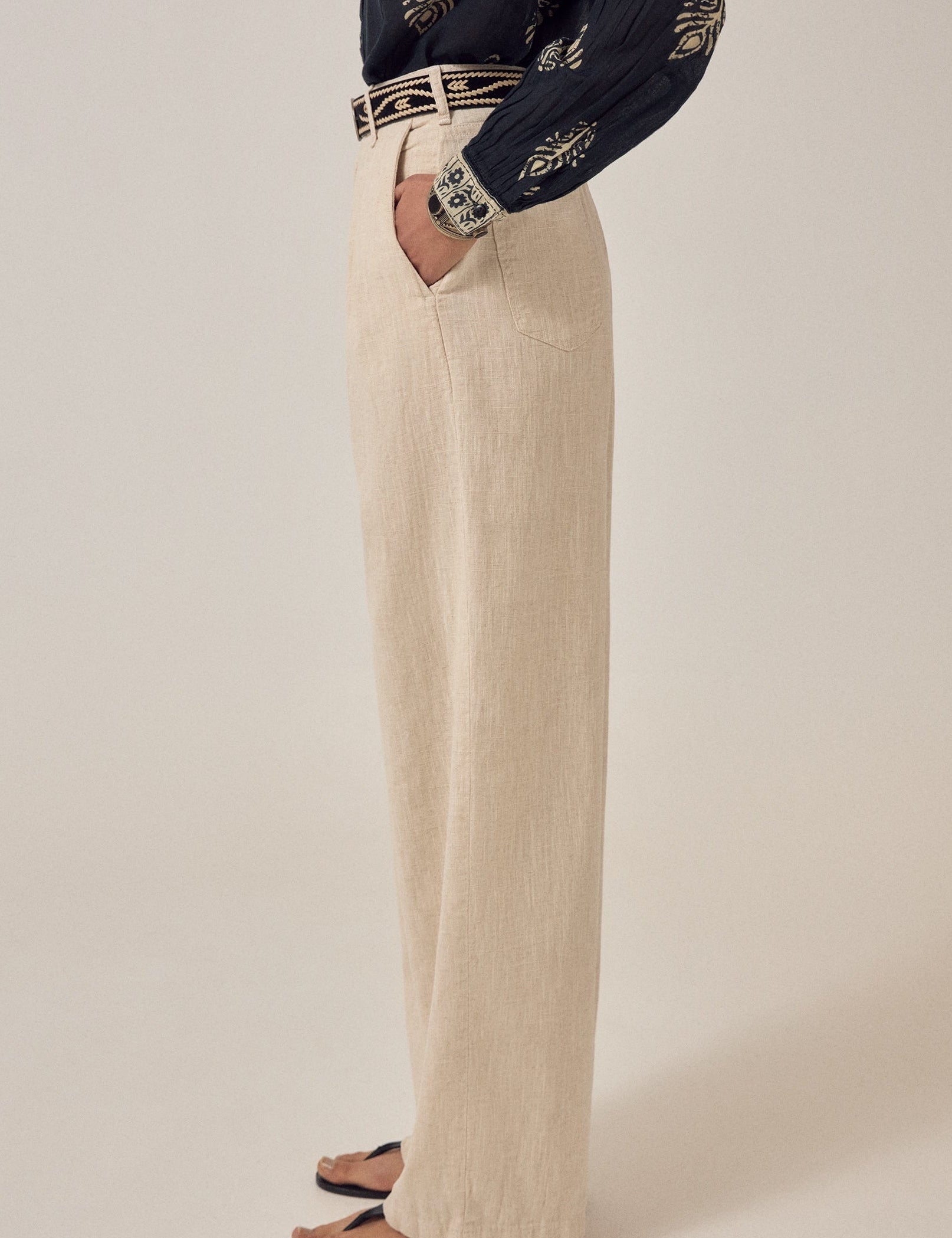 MAISON HOTEL Pantalone donna Marina Sand in lino e cotone 