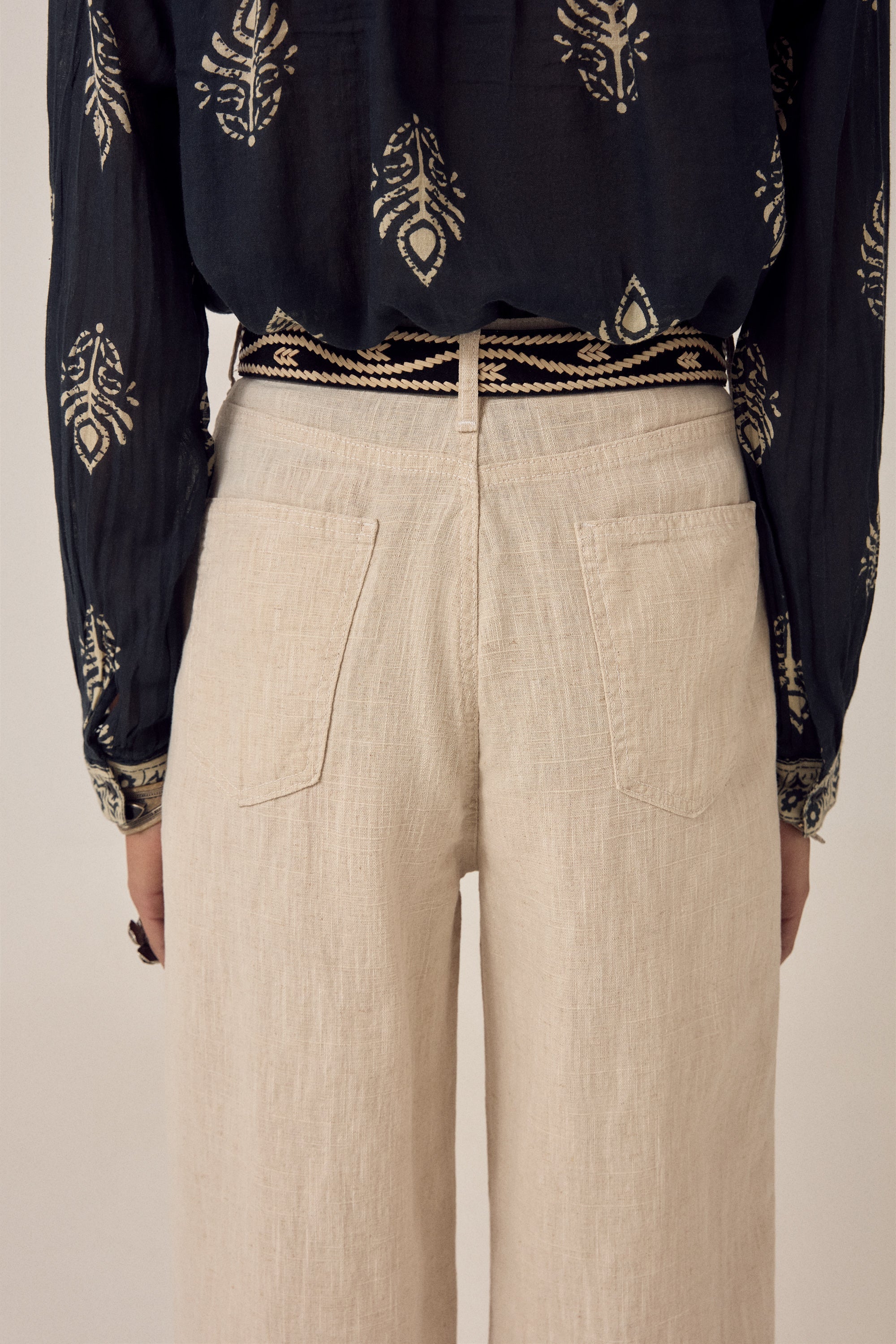 MAISON HOTEL Pantalone donna Marina Sand in lino e cotone 