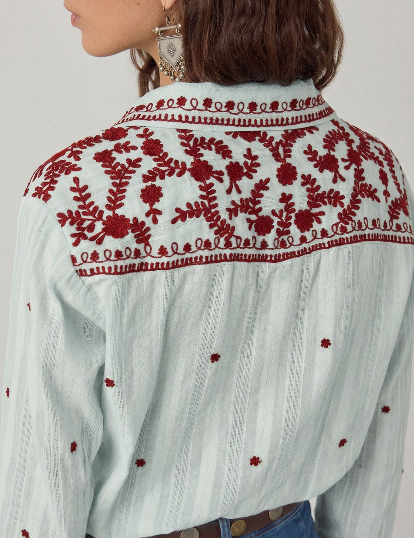 MAISON HOTEL Camicia donna Salinger Blue Paprika in cotone ricamata 