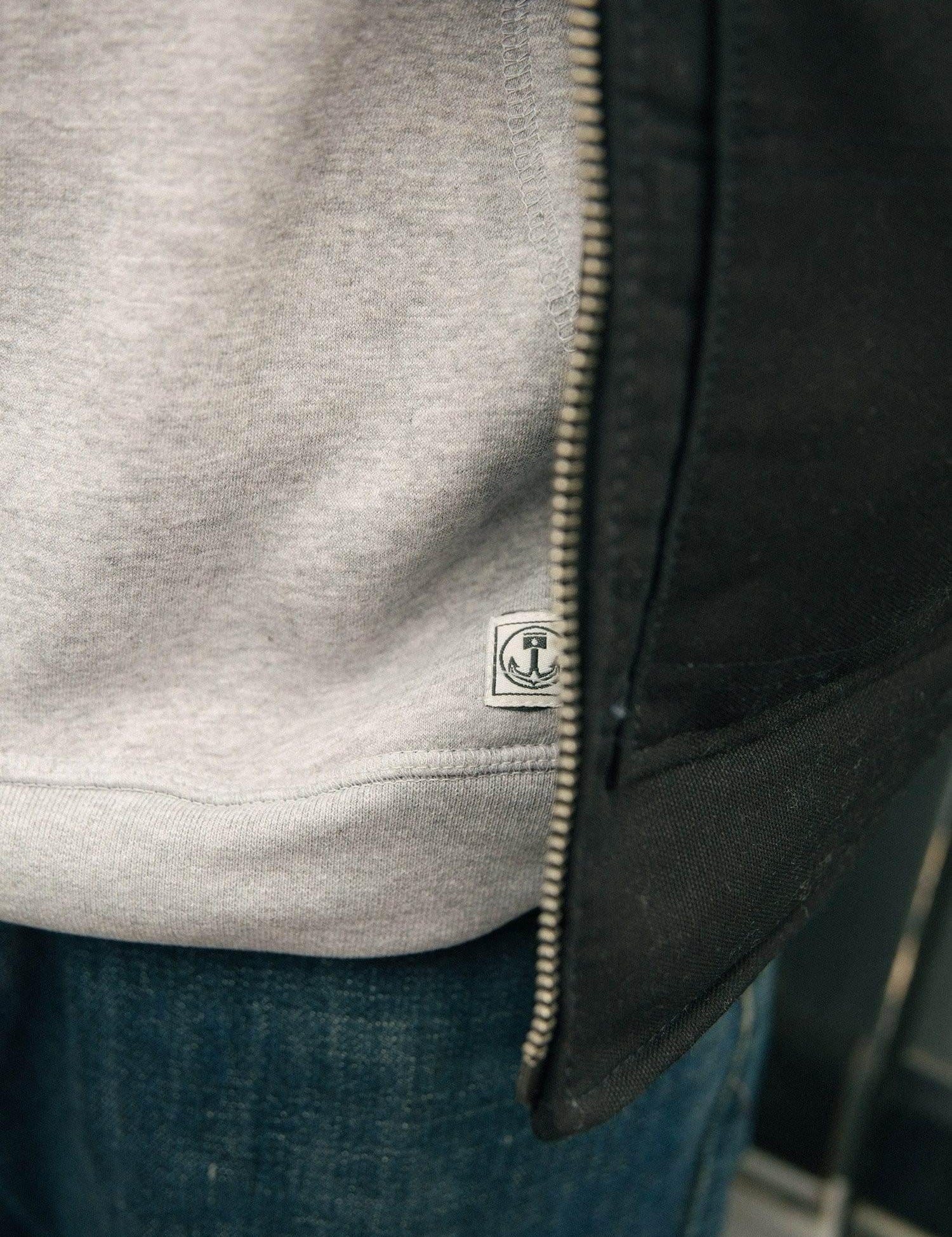 IRON AND RESIN Felpa uomo Basic Zip Hoodie nera 