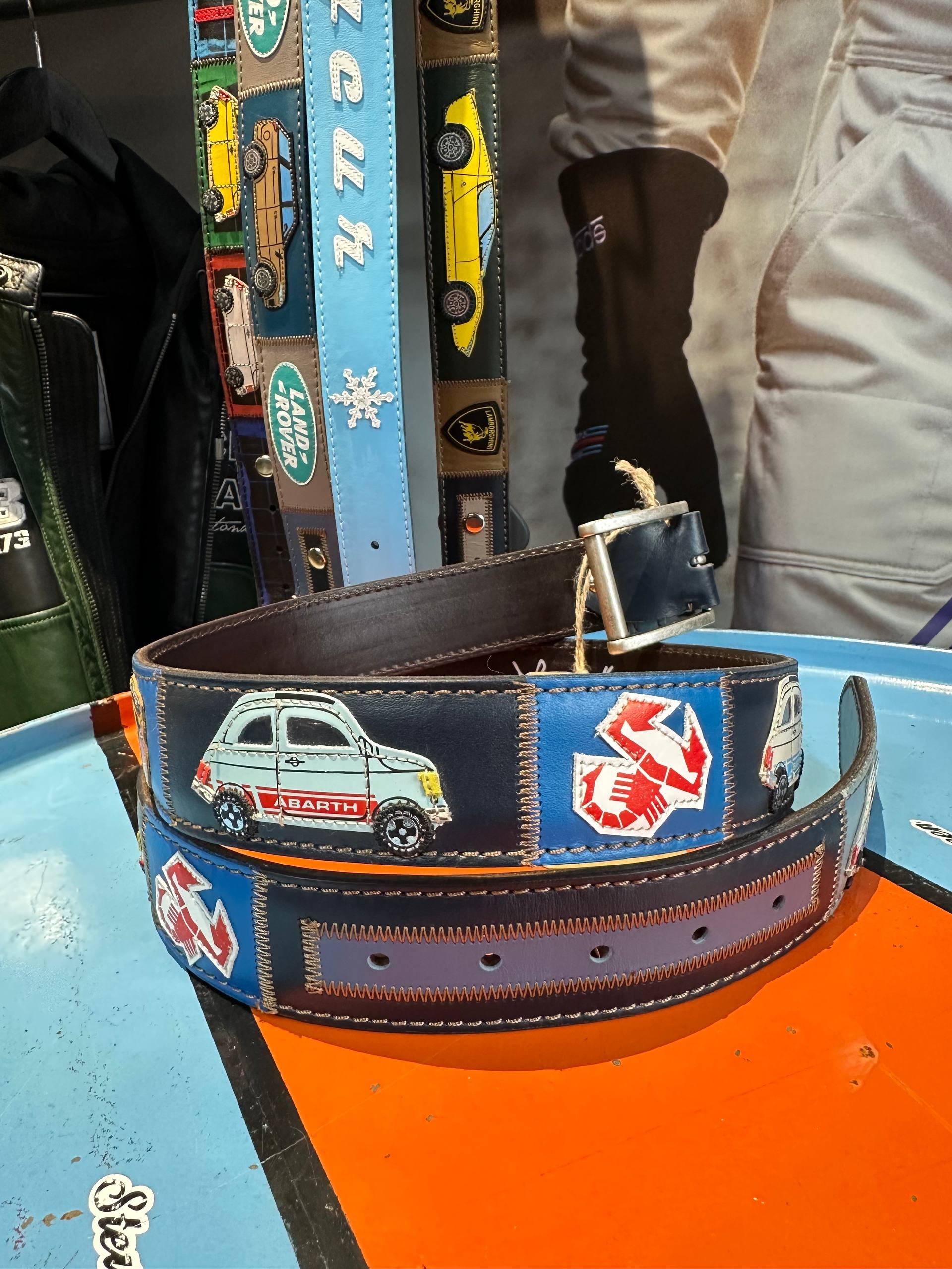 DESIGN ARTIGIANALE Cintura artigianale in pelle 500 Abarth 